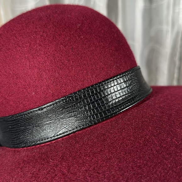 Bebe Burgundy Wine Wool Felt Wide Brim Fedora Hat Women's One Size - Picture 2 of 14